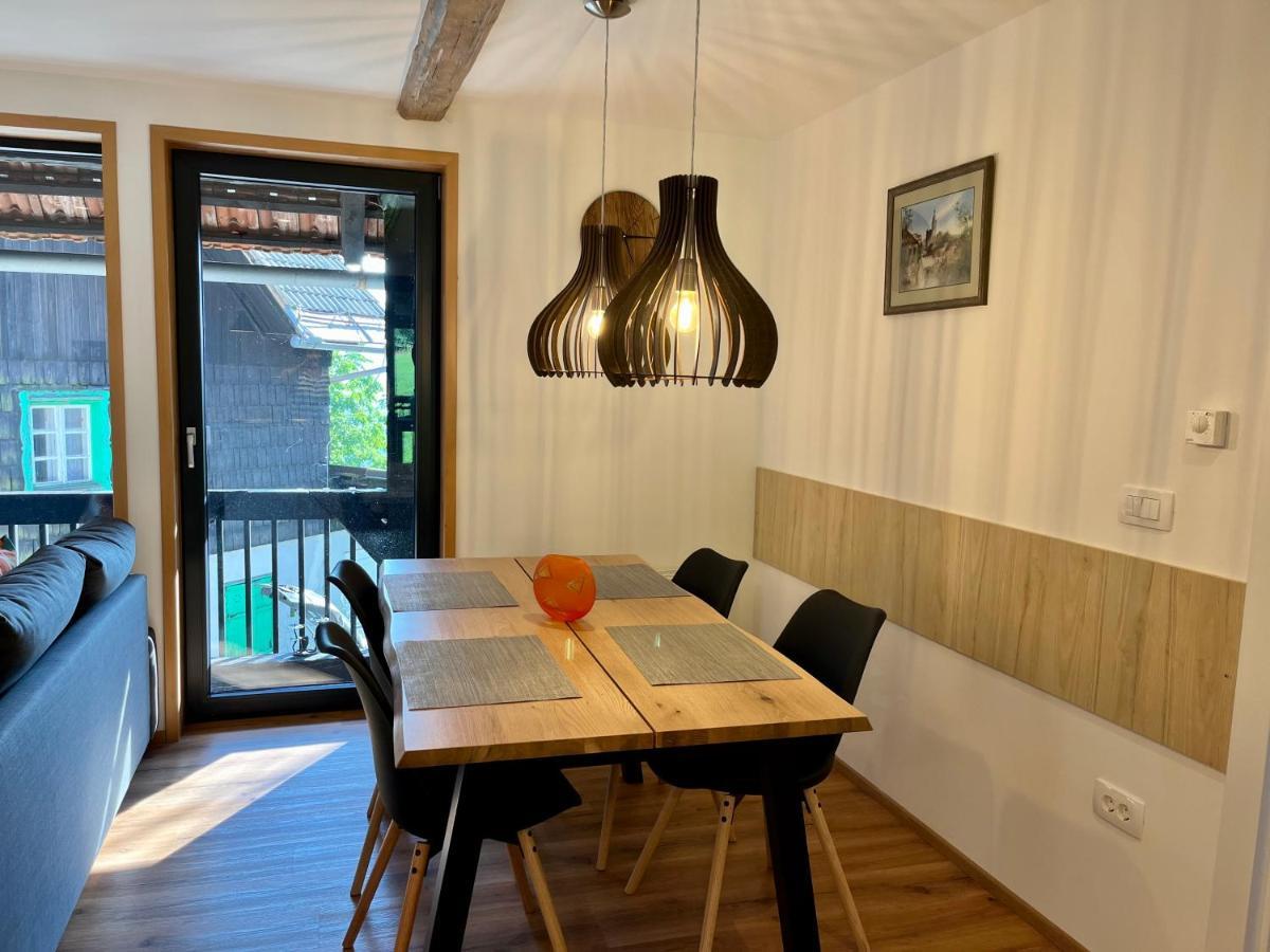 Apartments Pri Fencu Jesenice Bagian luar foto