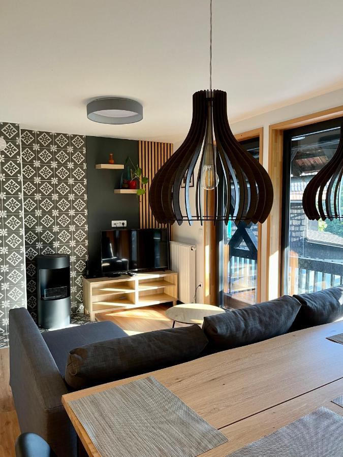 Apartments Pri Fencu Jesenice Bagian luar foto