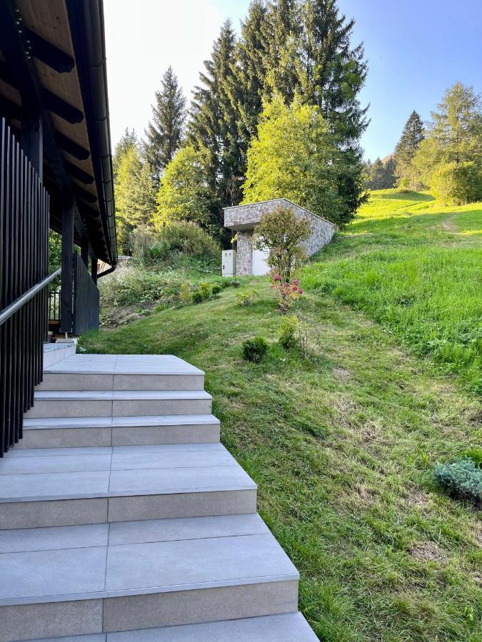 Apartments Pri Fencu Jesenice Bagian luar foto