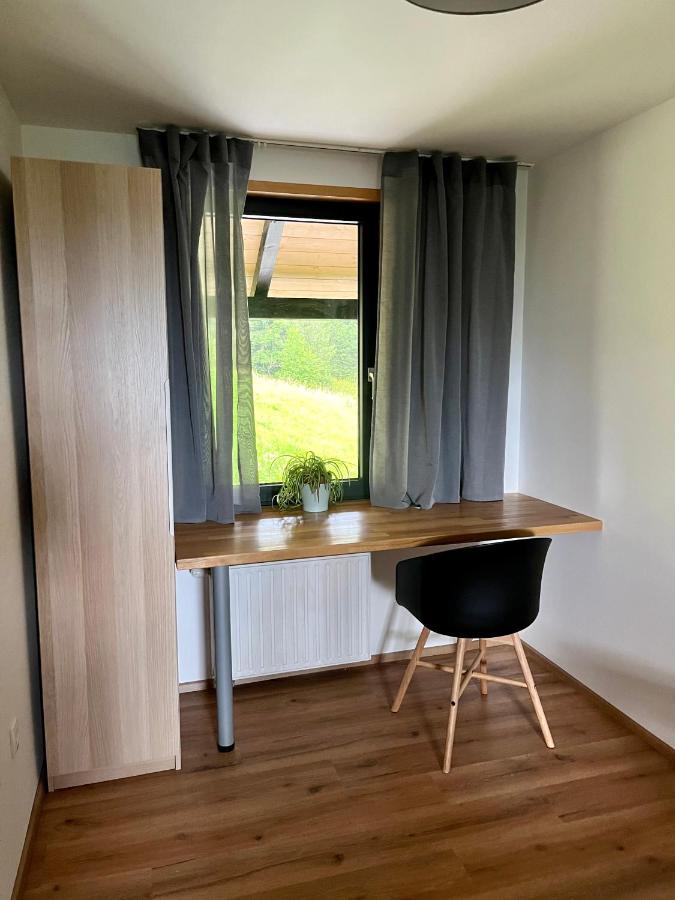 Apartments Pri Fencu Jesenice Bagian luar foto