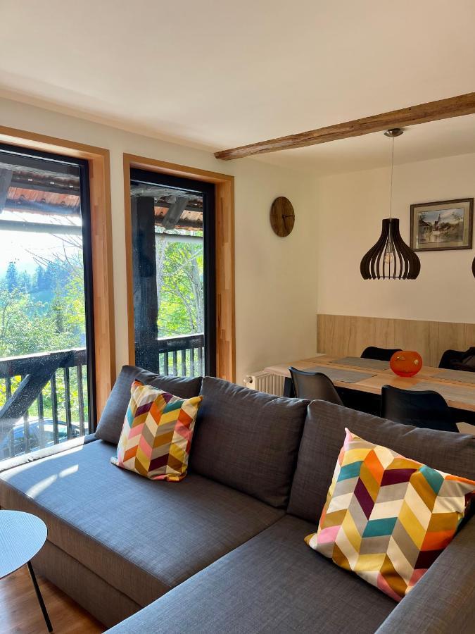 Apartments Pri Fencu Jesenice Bagian luar foto