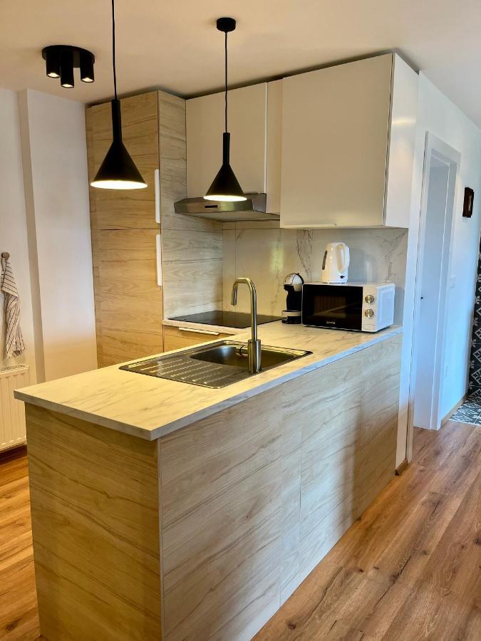 Apartments Pri Fencu Jesenice Bagian luar foto